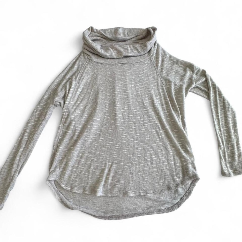DKNY Jeans Size Large Grey Slouchy‎ Neck Lightweight Knit Top